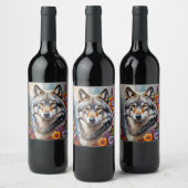 Schön grauer Wolf und Blume Weinetikett (Flaschen)