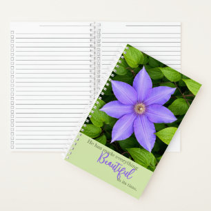Schön in seiner Zeit Purpur-Clematis-Journal Notizblock