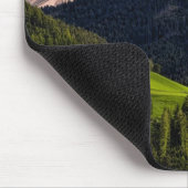 Schöne abgeschiedene einsame Kirche St. Maddalena Mousepad (Ecke)