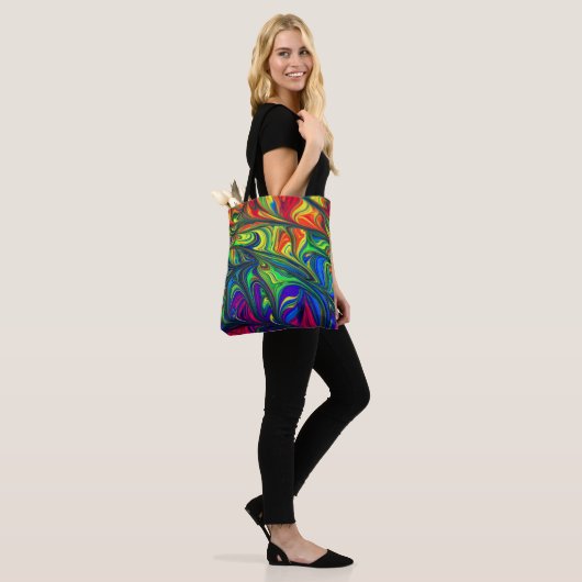 Schöne abstrakte Tasche (Am Model)