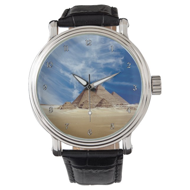 Schöne ägyptische Pyramiden an einem sonnigen Tag Armbanduhr (Vorderseite)