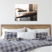 schöne akustische Gitarre für Musikliebhaber Leinwanddruck (Insitu (Schlafzimmer))