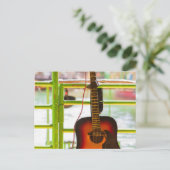 Schöne akustische Gitarre Postkarte (Stehend Vorderseite)