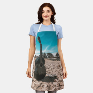 Schöne akustische Gitarre Schürze