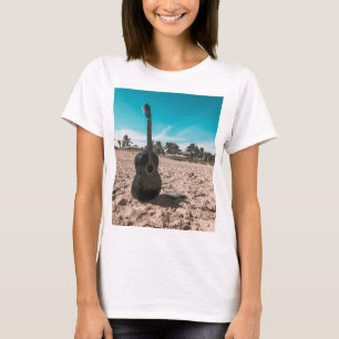 Schöne akustische Gitarre T-Shirt