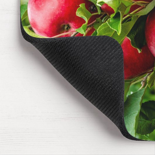 Schöne Äpfel Wartete zu picken! Mousepad (Ecke)