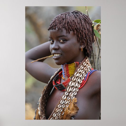 Schöne äthiopische Frau aus Omo Valley Poster (Vorne)