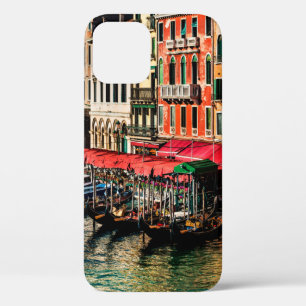 Schöne Aussicht auf die Wasserstraße und alte Gebä Case-Mate iPhone Hülle