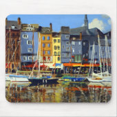 Schöne Aussicht auf Sailboats im Hafen von Honflue Mousepad (Vorne)