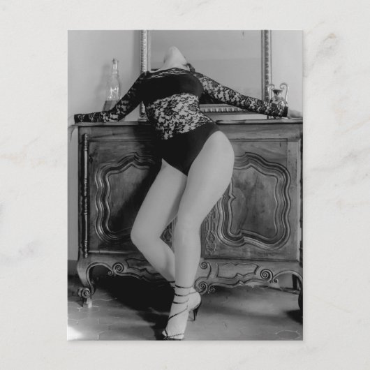 Schöne B&W Unterwäsche im Freien Postkarte (Vorderseite)