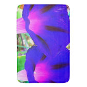 Schöne Badematte mit violetten Blumen (Vorderseite Vertikal)