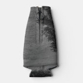 Schöne Bäume und Natur im Nebel Flaschenkühler (Rückseite)