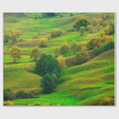 Schöne Berglandschaft im Abend Sonnenlicht.  Geschenkpapier (Flach)