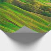 Schöne Berglandschaft im Abend Sonnenlicht.  Geschenkpapier (Ecke)