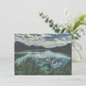 Schöne Bergsee Hochzeitssommer Save The Date (Stehend Vorderseite)