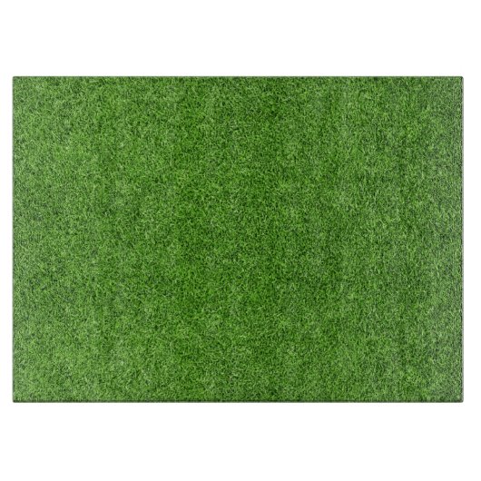 Schöne Beschaffenheit des grünen Grases vom Schneidebrett (Vorderseite)