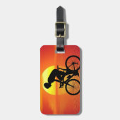 Schöne Biker-Silhouette Sonnenuntergang Szene farb Gepäckanhänger (Vorderseite vertikal)