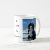 Schöne Birdie Bernedoodle-Tasse Kaffeetasse (VorderseiteRechts)