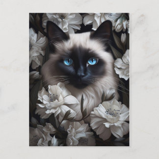 Schöne Birmingkatze unter den weißen Blume Postkarte