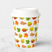 Schöne Blätter des Herbstes auf Weiß Pappbecher (Vorderseite)