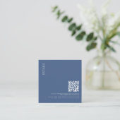 Schöne blaue Details mit QR Code Wedding Begleitkarte (Stehend Vorderseite)