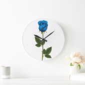Schöne blaue Rose mit Stiel und Blättern Große Wanduhr (Zuhause)