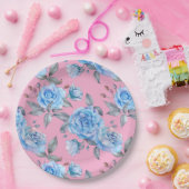 Schöne blaue Rose, pastellrosa Hintergrund, Pappteller (Party)