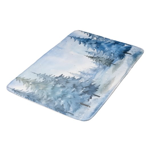 Schöne blaue Winter-Wald-Szene Badematte (Schrägansicht)