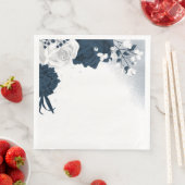 Schöne Blume aus Weiß und Marine Serviette (Beispiel)