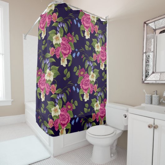 Schöne Blumendekoration, auffallend Duschvorhang (Beispiel)