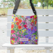 Schöne, blumengeschmückte hübsche Tasche mit Namen