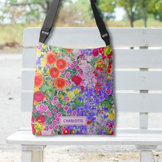 Schöne, blumengeschmückte hübsche Tasche mit Namen