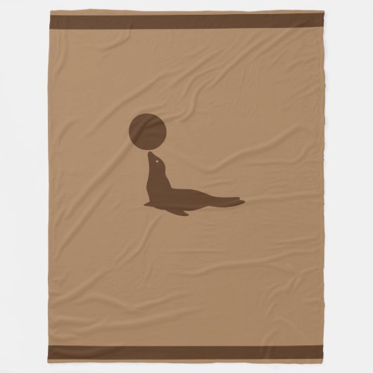 Schöne braune Seelöwe und Ball Fleecedecke (Vorderseite)