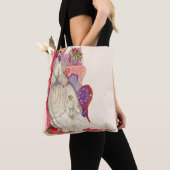 schöne Braut in einem schönen Gewand Tasche (Von Nahem)