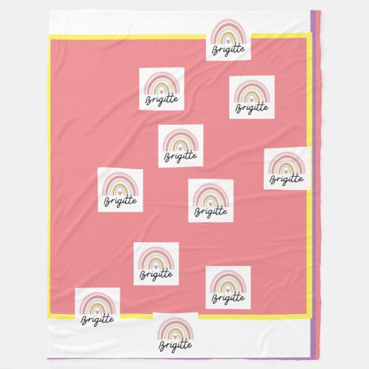 Schöne Brigitte mit Regenbogenvlies-Decke. Fleecedecke (Vorderseite)