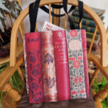 Schöne Buchstäbchen (Dickens) Tasche<br><div class="desc">Dieses Design besticht durch eine Sammlung Vintager Jugendstil- und dekorativer Buchstäbchen. Sicher, um alle, die Lieben Bücher, einschließlich: Leser, Schriftsteller, Bibliophilen, bibliomaniacs, Buchsammler, Buchhändler, Bibliothekare, Bücherwürmer, und alle buchhalterischen Fans des geschriebenen Wortes. Inklusive: Scott's Poems, Miltons Poetical Works, Johnson's Dictionary, Dicken's Old Curiosity Shop und ein paar andere weniger bekannte....</div>