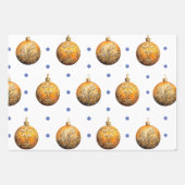 Schöne bunte Weihnachtsschmuck auf Weiß Geschenkpapier Set (Vorderseite 2)