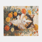 Schöne Calico Katze mit marigold Blume Fleecedecke (Vorderseite (Horizontal))