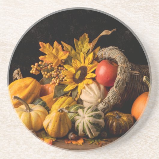 Schöne Cornucopia gefüllt mit Herbstgürteln Getränkeuntersetzer (Vorne)