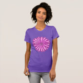 Schöne Daisy-Blume, Halftone Illustration T-Shirt (Vorne ganz)