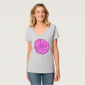 Schöne Daisy-Blume, Halftone Illustration T-Shirt (Vorderseite Vollansicht)