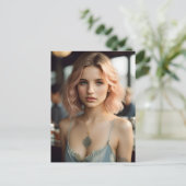 Schöne Dame mit Blondhaar und Tattoos Postkarte (Stehend Vorderseite)