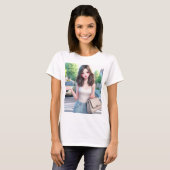 Schöne Dame mit Wavy Hair 4 T-Shirt (Vorne ganz)