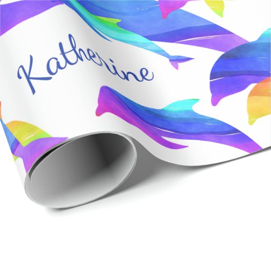 Schöne Delphine im Regenbogen mit Vorname Geschenkpapier (Rolleneckpunkt)