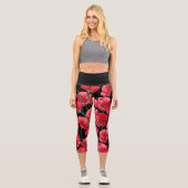 Schöne Erinnerung rotes Mohnmuster Capri Leggings (Vorderseite)