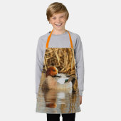 Schöne eurasische Wigeon-Ente am Teich Schürze (Getragen)