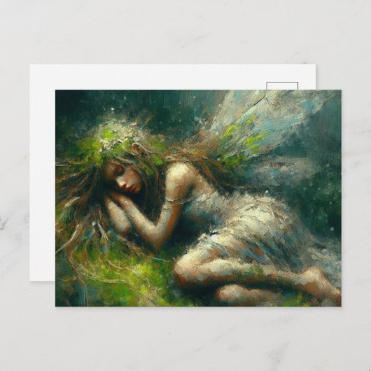 Schöne Fairy schläft auf einem Moosgeflecht im Wal Postkarte (Vorne/Hinten)