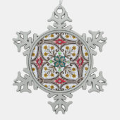 Schöne Familie Weihnachten Peranakan Floral Tile Schneeflocken Zinn-Ornament (Vorderseite)