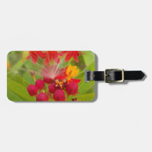 Schöne, farbenfrohe Blüte mit Milkweed Art Printin Gepäckanhänger