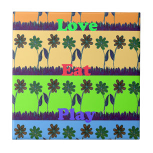 Schöne farbenfrohe Eat Love Play Text Floral Pop Fliese